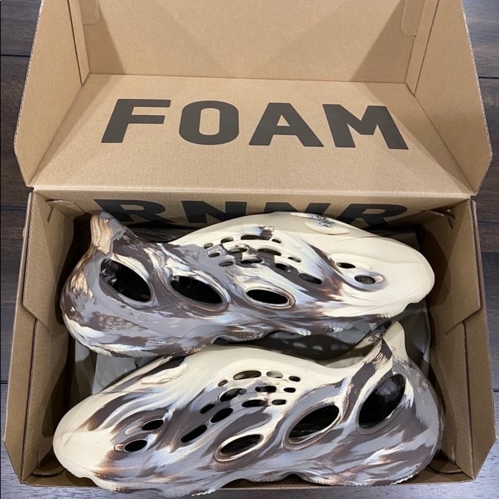 Yeezy Foam Runner MX Cream Clay